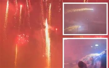 توجيه الألعاب النارية نحو المتفرجين بالخطأ.. احتفال يتحوّل إلى كارثة بالدوري الأمريكي للسيدات(فيديو)