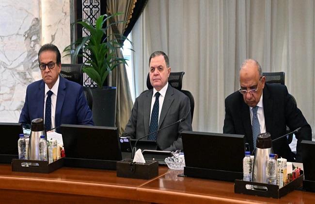 وزير الكهرباء يستعرض القدرات الحالية والمُخططة من الطاقات المتجددة