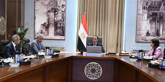 رئيس الوزراء يتابع جهود دفع قطاع السياحة