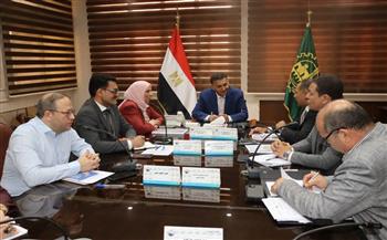 محافظ القليوبية يترأس اجتماعًا موسعًا لمتابعة الموقف التنفيذي لمشروعات مياه الشرب والصرف الصحي