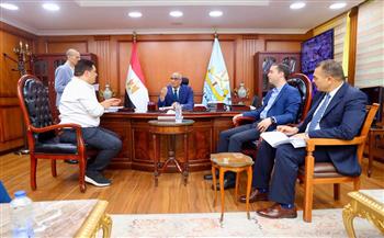 محافظ كفرالشيخ يناقش عدد من الملفات الخدمية والتنموية ومشاكل الدوائر مع أعضاء مجلسي النواب والشيوخ
