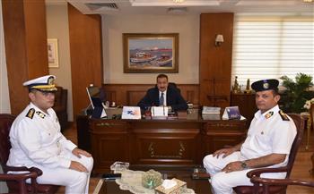 محافظ بورسعيد يستقبل مدير إدارة المرور الجديد