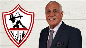 حسين لبيب يجتمع بلاعبي الزمالك.. قرارات ورسائل قبل ضربة البداية