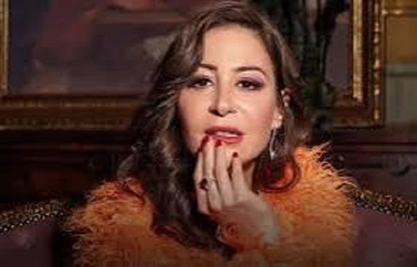 بعد وعكة صحية مفاجئة.. تطورات جديدة في حالة منة شلبي وموعد مغادرتها المستشفى