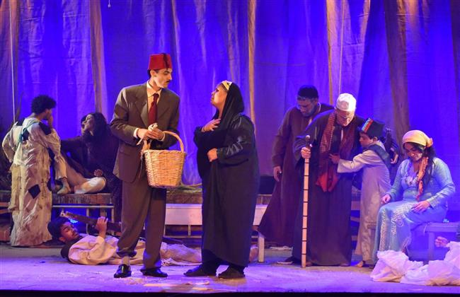 المهرجان القومي للمسرح المصري 19| «الأرض» يُثري مسرح الطليعة بمشهدية جديدة عن رائعة الشرقاوي 