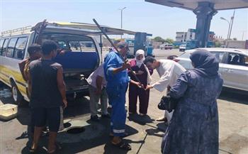 رئيس مدينة سفاجا يتابع أعمال لجنة المرور والرقابة على محطات الوقود والمواد البترولية بالمدينة 