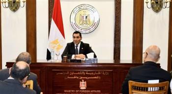 وزير الشباب والرياضة يلتقي السفراء المرشحين لتولي مهامهم بالخارج لتعزيز الدبلوماسية