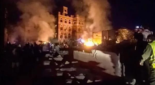 الدفاع اليمنية: الحوثيون يستهدفون أحياء مدينة مأرب بالصواريخ الباليستية والمسيرات