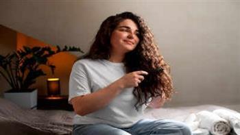 لشعر أكثر حيوية.. زيوت يمكنك إضافتها إلى أوراق الكاري 