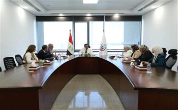 وزير الصحة يبحث التوسع في جراحات استبدال المفاصل باستخدام تقنية الروبوت