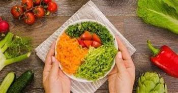 كيف تجعل غذائك متوازنا وصحيا؟.. الصحة توضح