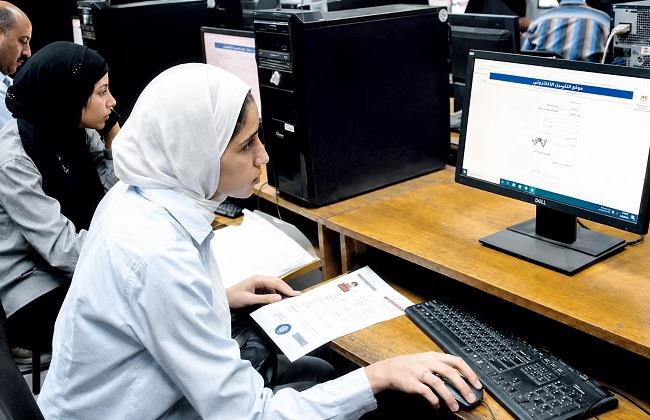 التعليم العالي: اليوم بدء تسجيل رغبات المرحلة الثانية للتنسيق الإلكتروني للقبول بالجامعات الحكومية والمعاهد