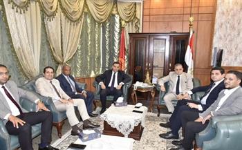 نائب محافظ بورسعيد يستقبل أعضاء اللجنة العليا لتراخيص المحال العامة وممثلي التنمية المحلية والتخطيط