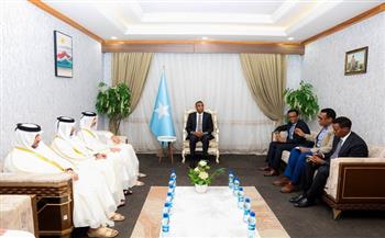 رئيس الوزراء الصومالي يبحث مع وفد قطري تعزيز التعاون والاستثمار في الصومال