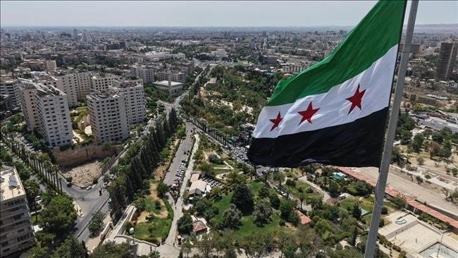 دوي انفجارات جنوبي دمشق.. وتقديرات باعتراض مسيرات إيرانية