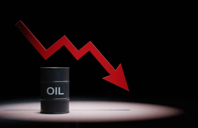 النفط الكويتي ينخفض بمقدار 1.22 دولار ليبلغ 82.84 دولار للبرميل