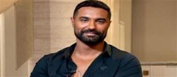 كريم فهمي بين «الست لما» و«خلي بالك من نفسك».. ضيف شرف بشخصيتين مختلفتين