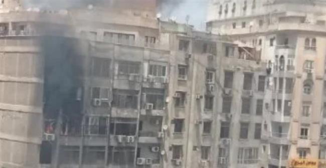 اندلاع حريق داخل شقة في فيصل.. قوات الحماية المدنية تحاصر النيران
