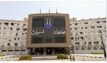 محافظ أسوان يحيل واقعة سقوط عمود كهرباء مائل ووفاة شاب بشارع السلطان أبو العلا إلى النيابة العامة للتحقيق 
