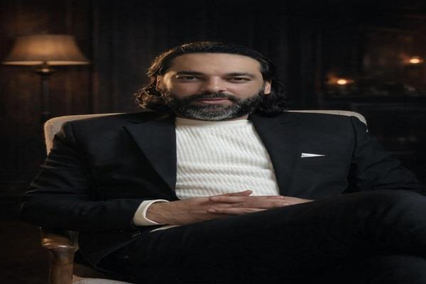 «نظرة على المستقبل».. محمود صلاح يناقش أسرار العالم والظواهر الغامضة بنادي الطيران