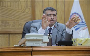 محافظ قنا يوجه بالإعلان عن أماكن توافر اللقاحات والأمصال بالمستشفيات والوحدات الصحية 