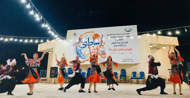 "شاطئ الفن" يواصل لياليه بدمياط بعروض فرقتي أوبرا عربي والمنصورة للفنون الشعبية