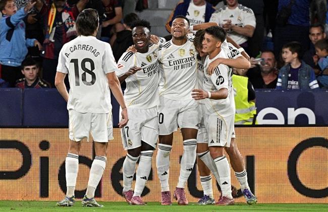 ريال مدريد ضيفا على شالكة وديًا استعدادا للموسم الجديد  