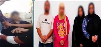 «التشهير» يشعل مشاجرة بالسويس.. سيدة تظهر بسكين في فيديو متداول
