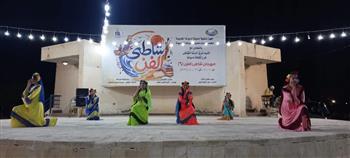 فلكلور الغربية وأغاني الطرب الأصيل في ليلة جديدة  من "شاطئ الفن" بدمياط 