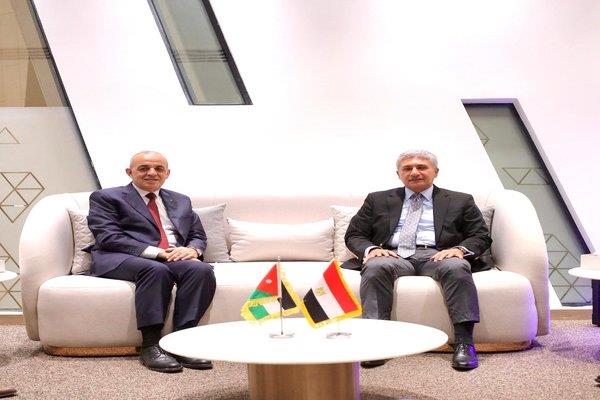 وزير السياحة والآثار يلتقي نظيره الأردني لبحث تعزيز التعاون المشترك في السياحة والآثار