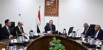 رئيس الوزراء يتابع مستجدات الموقف التنفيذي لمشروعات تطوير الشركة القابضة للغزل والنسيج