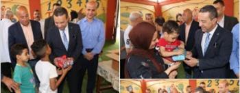 محافظ المنوفية يشارك أطفال دار «أبناء الحسن والحسين» فرحتهم بالمولد النبوي الشريف
