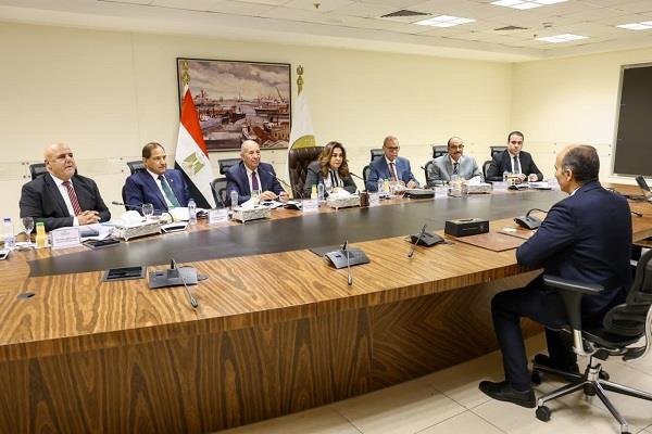 وزيرة التنمية المحلية والبيئة: إجراء المقابلات الشخصية لـ746 متقدمًا لشغل 119 وظيفة قيادية بالمحافظات