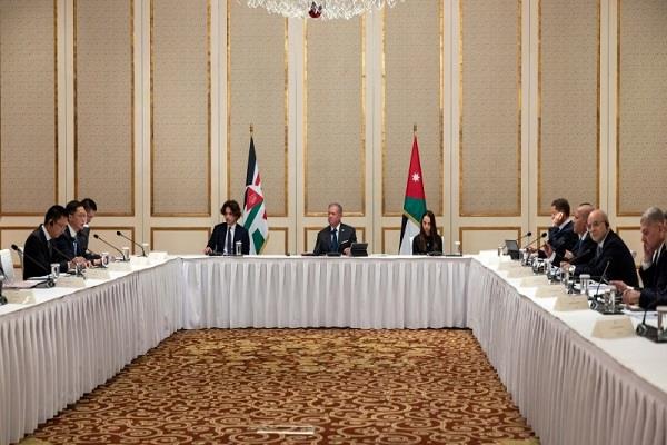 ملك الأردن يؤكد التطلع لتوسيع الشراكات الاقتصادية والاستثمارية مع الصين في عدة مجالات