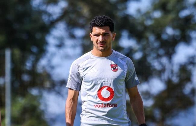 منصف بقرار: الاحتراف الخارجي علمني الكثير.. واندمجت سريعًا مع لاعبي الأهلي  