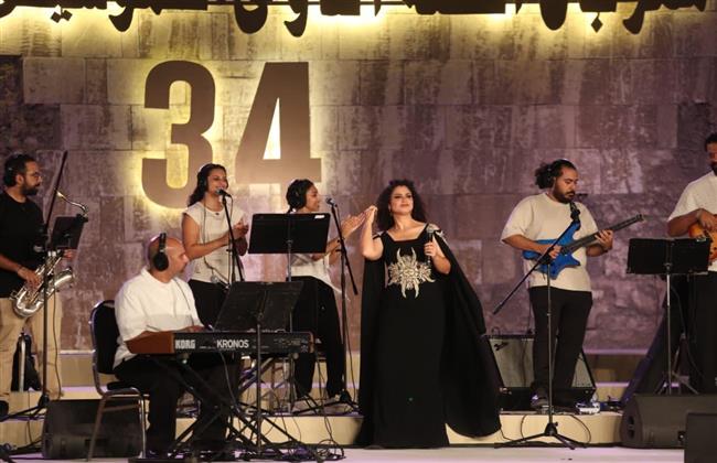 مهرجان القلعة 34.. أشكال غنائية متنوعة لـ نسمة محجوب  ووسط البلد يجسد مشاعر وأحلام الأجيال الجديدة  
