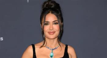 سلمى حايك تدخل عالم الجدات