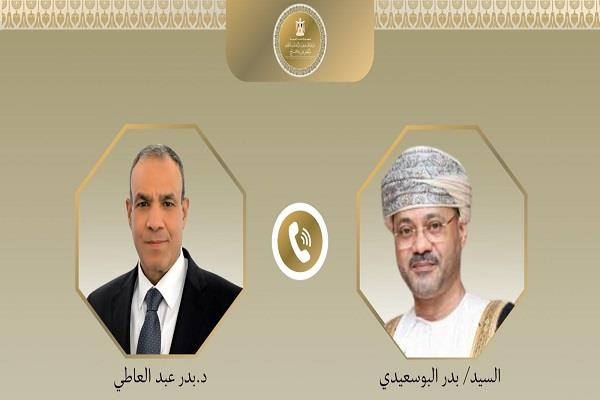 وزير الخارجية ونظيره العماني يبحثان هاتفيا العلاقات الثنائية والأهمية البالغة لبقاء مضيق هرمز مفتوحًا