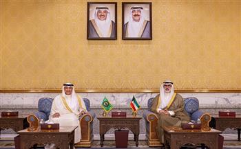 وزير خارجية الكويت يبحث مع أمين عام مجلس التعاون الخليجي آخر المستجدات الإقليمية والدولية