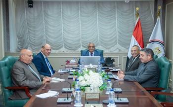 وزير الدولة للإنتاج الحربي يتابع خطة تطوير ورفع كفاءة القطاعات الإنتاجية بشركة حلوان للأجهزة المعدنية 