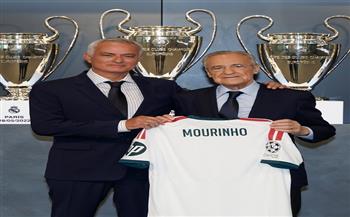 ريال مدريد يقدم مدربه الجديد جوزيه مورينيو في حفل بالمدينة الرياضية