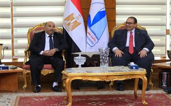 رئيس جامعة كفر الشيخ خلال استقباله الملحق الثقافي الليبي: نعمل على توفير تجربة تعليمية وإنسانية متكاملة للطلاب