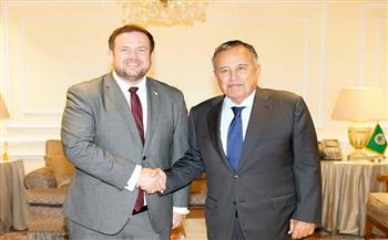 الأمين العام للجامعة العربية يستقبل وزير الدولة البريطاني لشؤون الشرق الأوسط وشمال أفريقيا