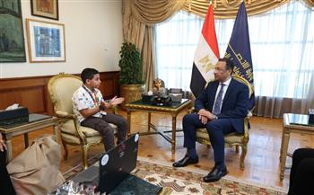 وزير الاتصالات يكرم الطفل مارتيروس مينا لتميزه العالمي في البرمجة والروبوتات