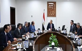 رئيس الوزراء يتابع الجهود المبذولة لتطوير آلية الدعم النقدي السلعي