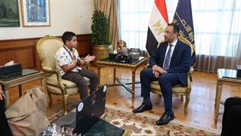"وزير الاتصالات" يكرم الطفل مارتيروس مينا البالغ من العمر 10 أعوام لتميزه العالمي في البرمجة والروبوتات