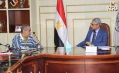 محافظ بني سويف يناقش مطالب واحتياجات المواطنين ..ويوجه بتوفير الرعاية الصحية والاجتماعية لبعض الحالات الإنساني