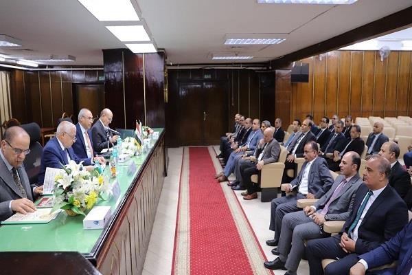 رئيس مجلس الدولة يجتمع برؤساء المحاكم الإدارية والتأديبية