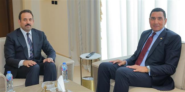 وزير الشباب والمدير التنفيذي لجهاز مستقبل مصر يبحثان تعزيز التكامل المؤسسي