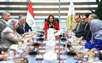وزيرة التنمية المحلية تتابع تفعيل الحدود الإدارية الجديدة لعدد من المدن بالمحافظات   